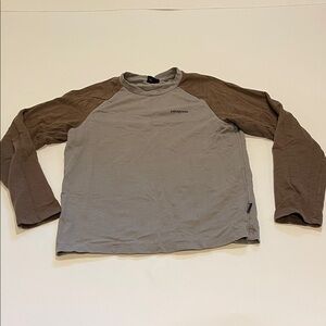 Patagonia Men's Long Sleeve Two-Toned Raglan Organic Cotton Shirt